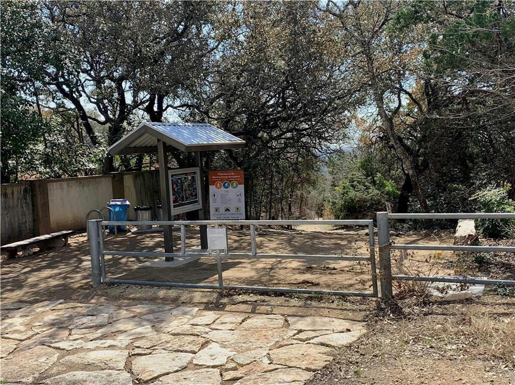 1601 Scottish Woods TRL