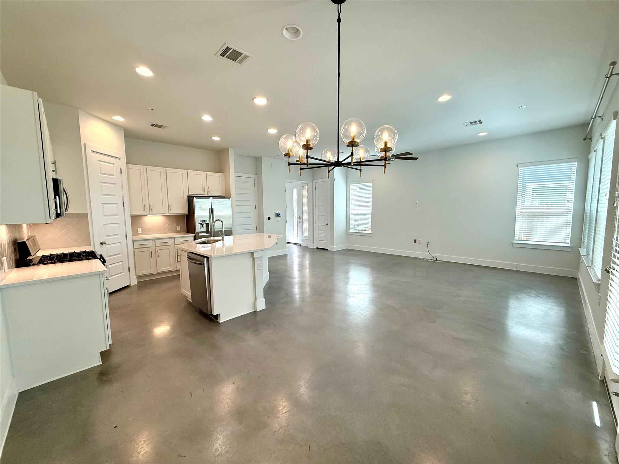 8922 Menchaca RD # 704