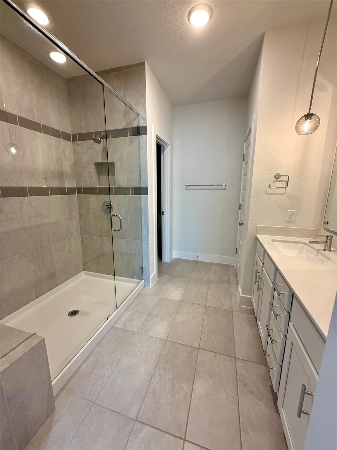 8922 Menchaca RD # 704