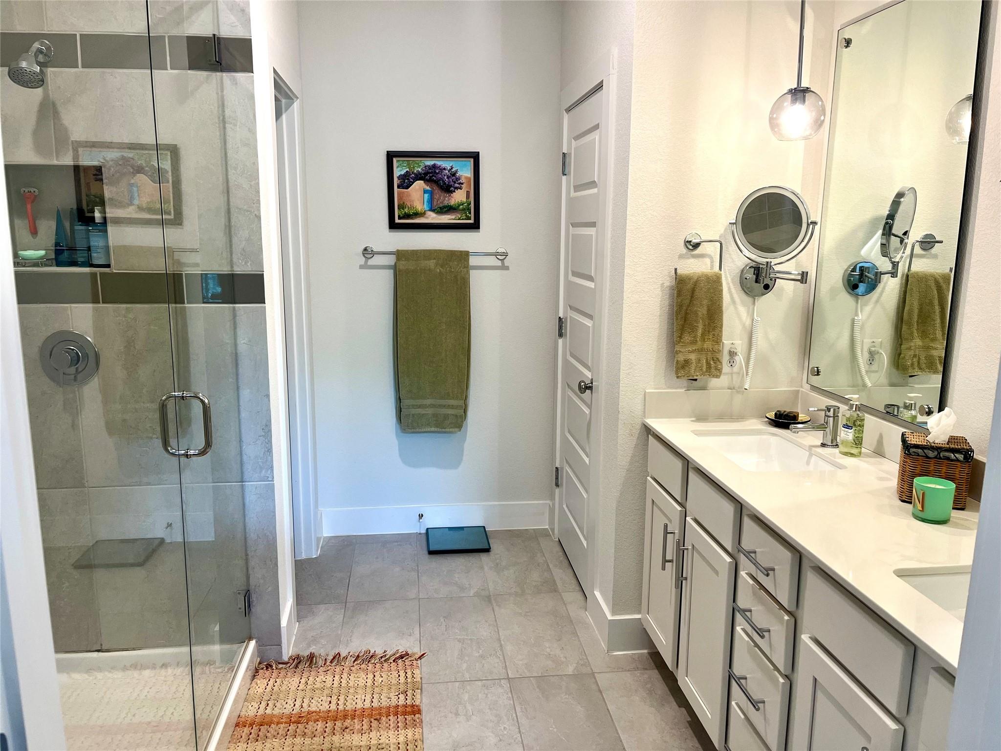 8922 Menchaca RD # 704