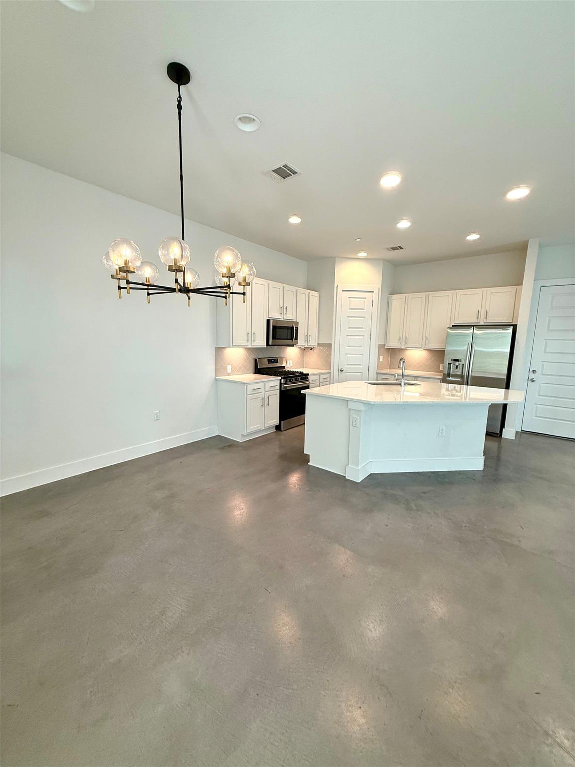 8922 Menchaca RD # 704