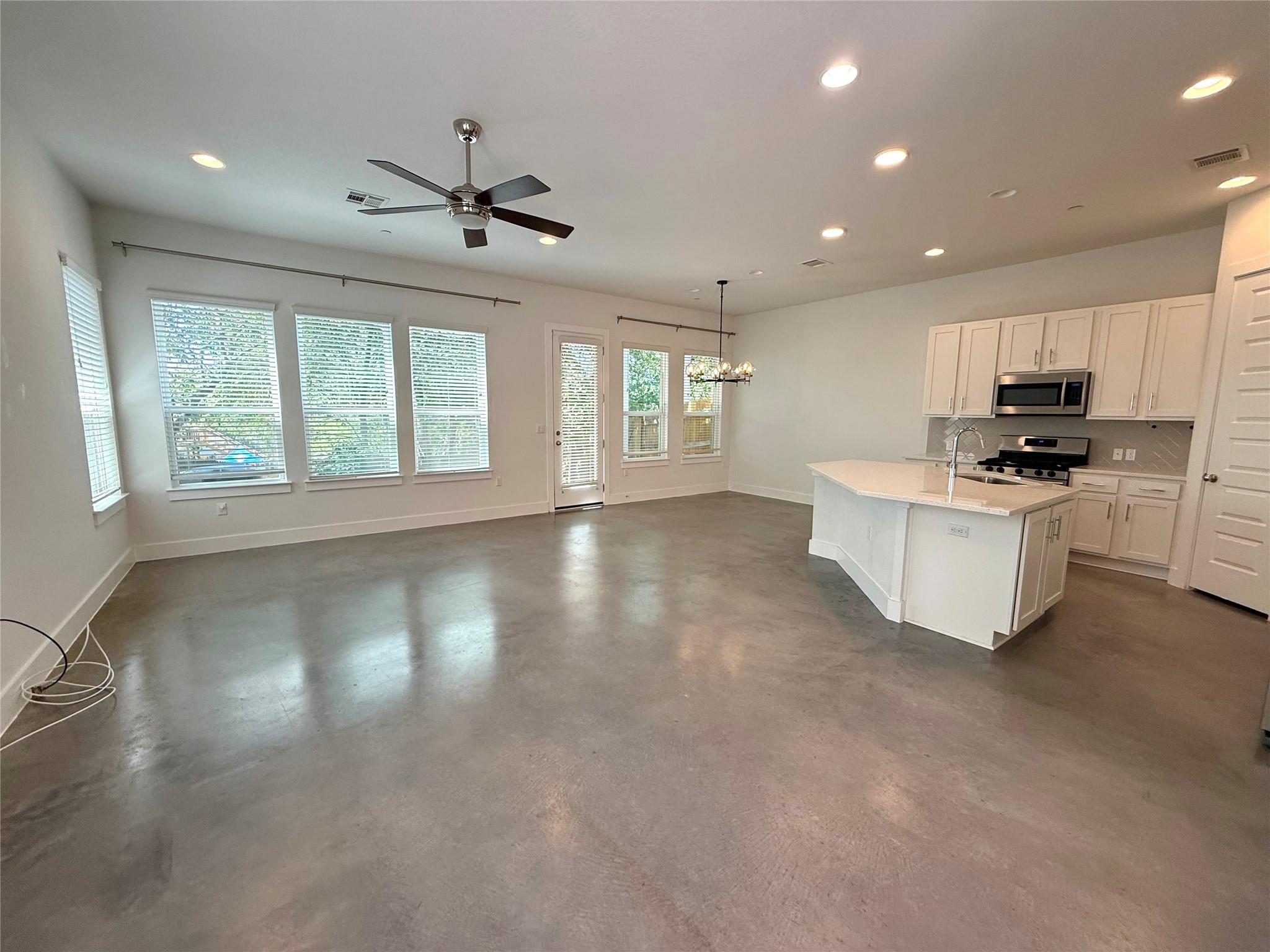 8922 Menchaca RD # 704