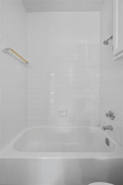 2901 San Jacinto BLVD # 104