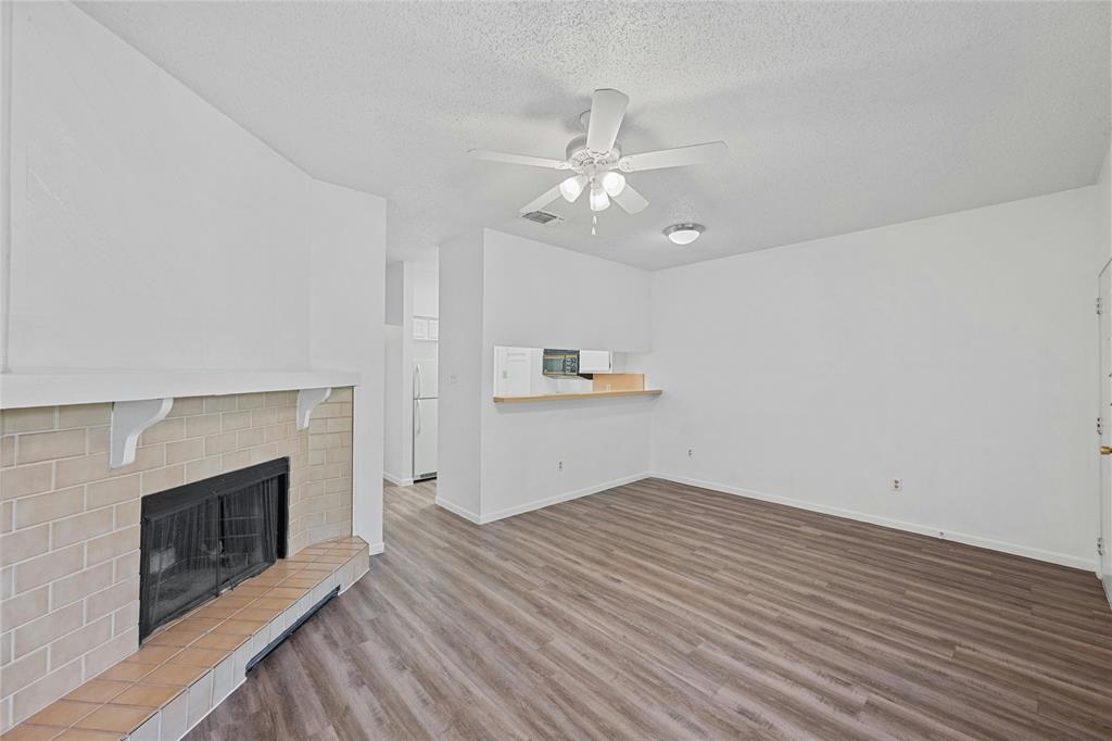 2901 San Jacinto BLVD # 104