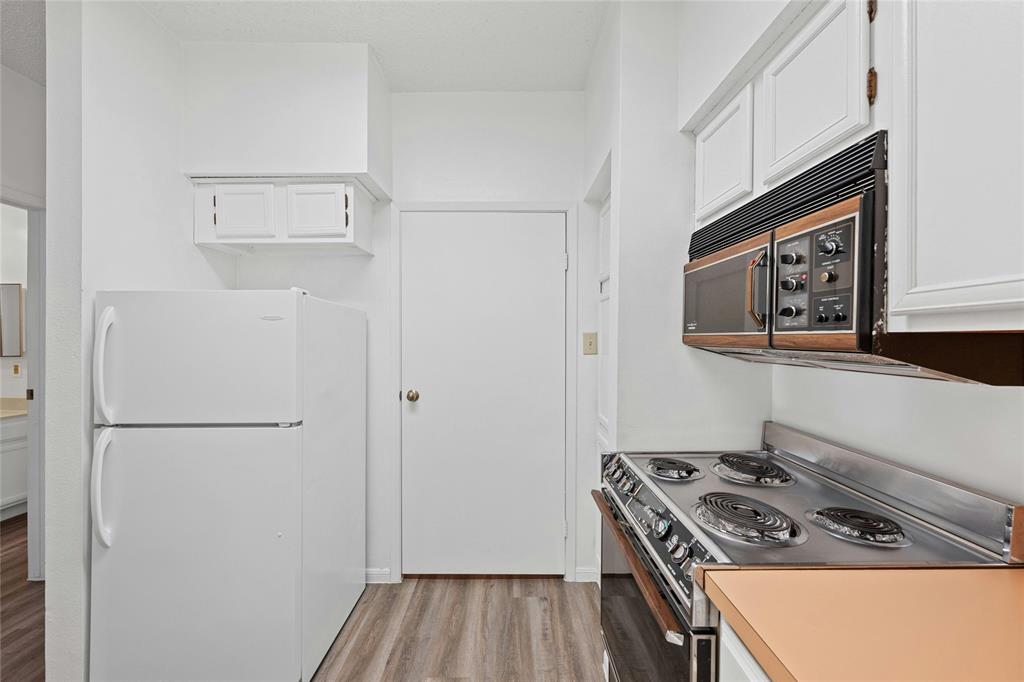2901 San Jacinto BLVD # 104