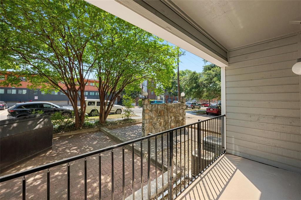 2901 San Jacinto BLVD # 104