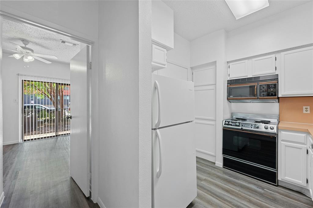 2901 San Jacinto BLVD # 104