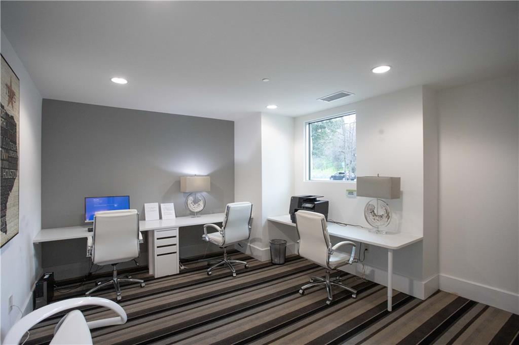 1900 Barton Springs RD # 1040