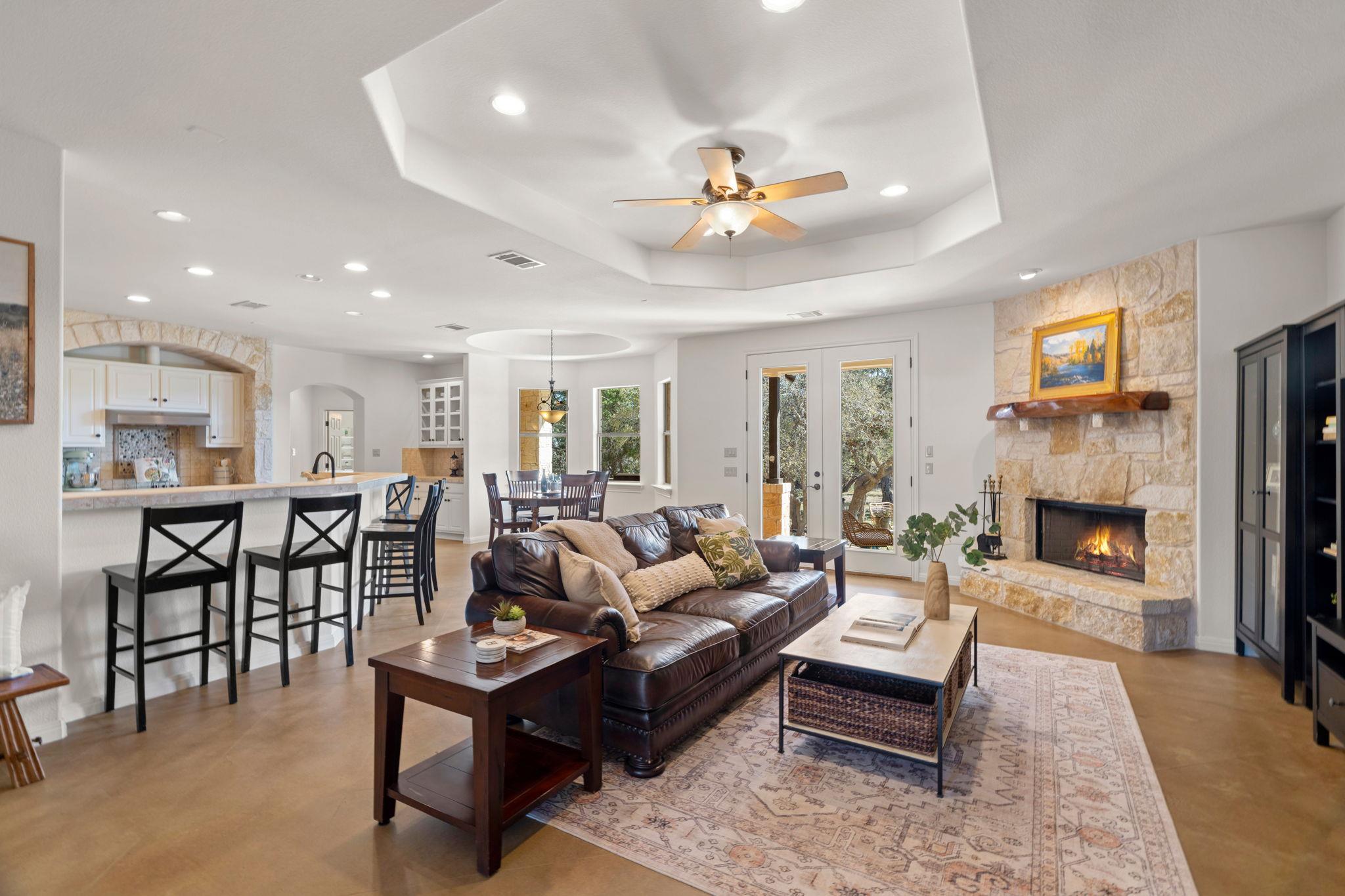 1426 Shelton Ranch RD