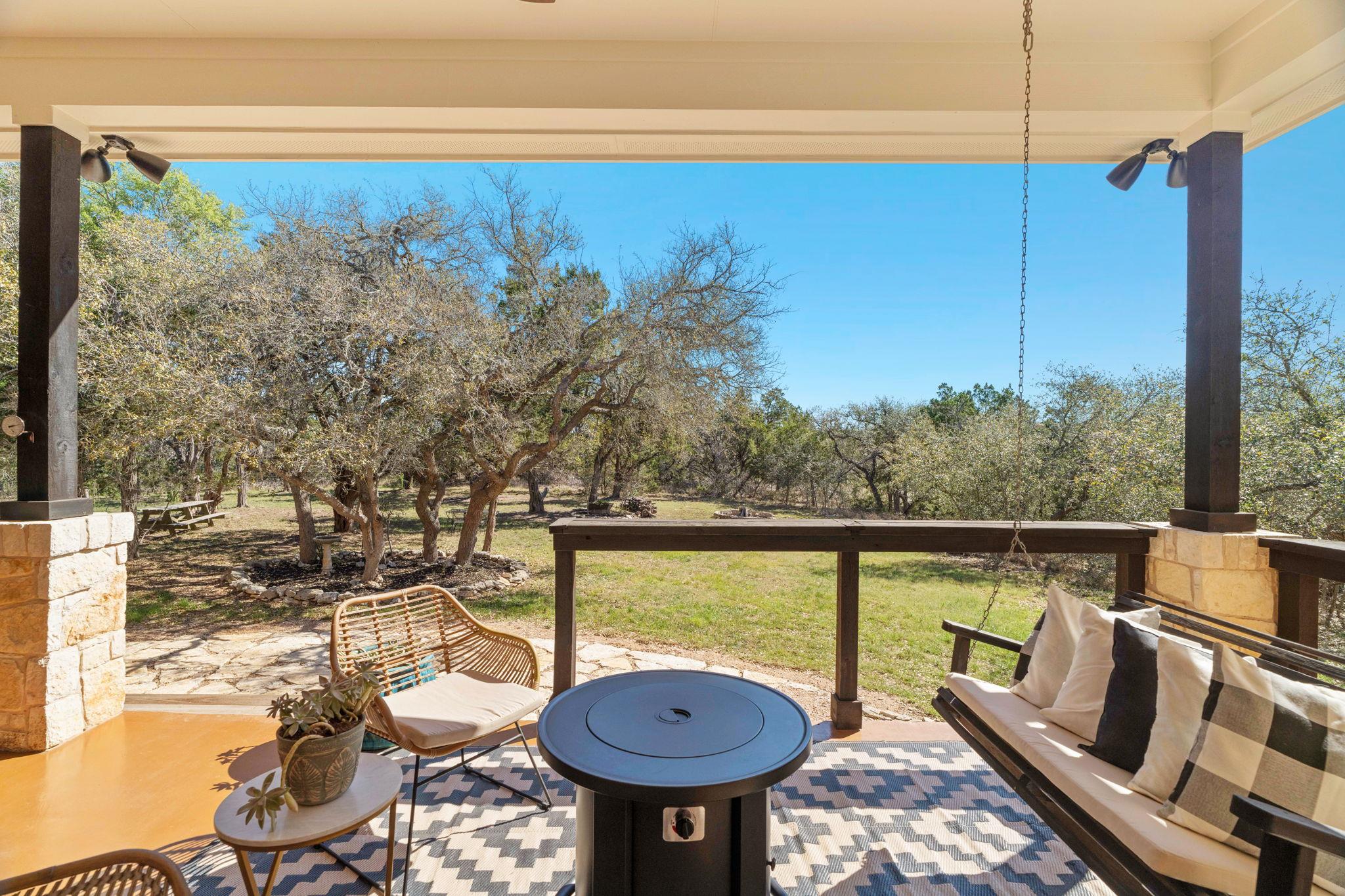 1426 Shelton Ranch RD