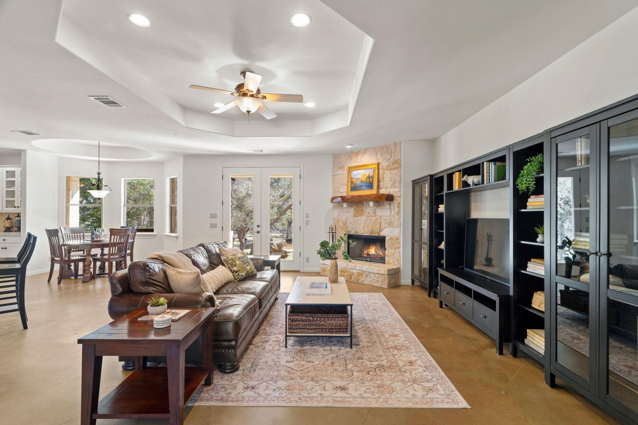 1426 Shelton Ranch RD