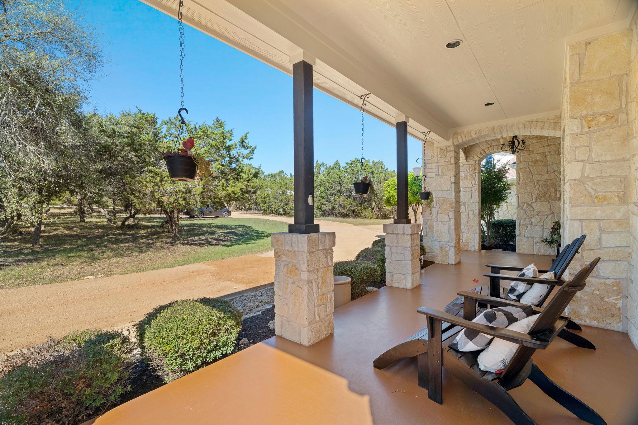 1426 Shelton Ranch RD