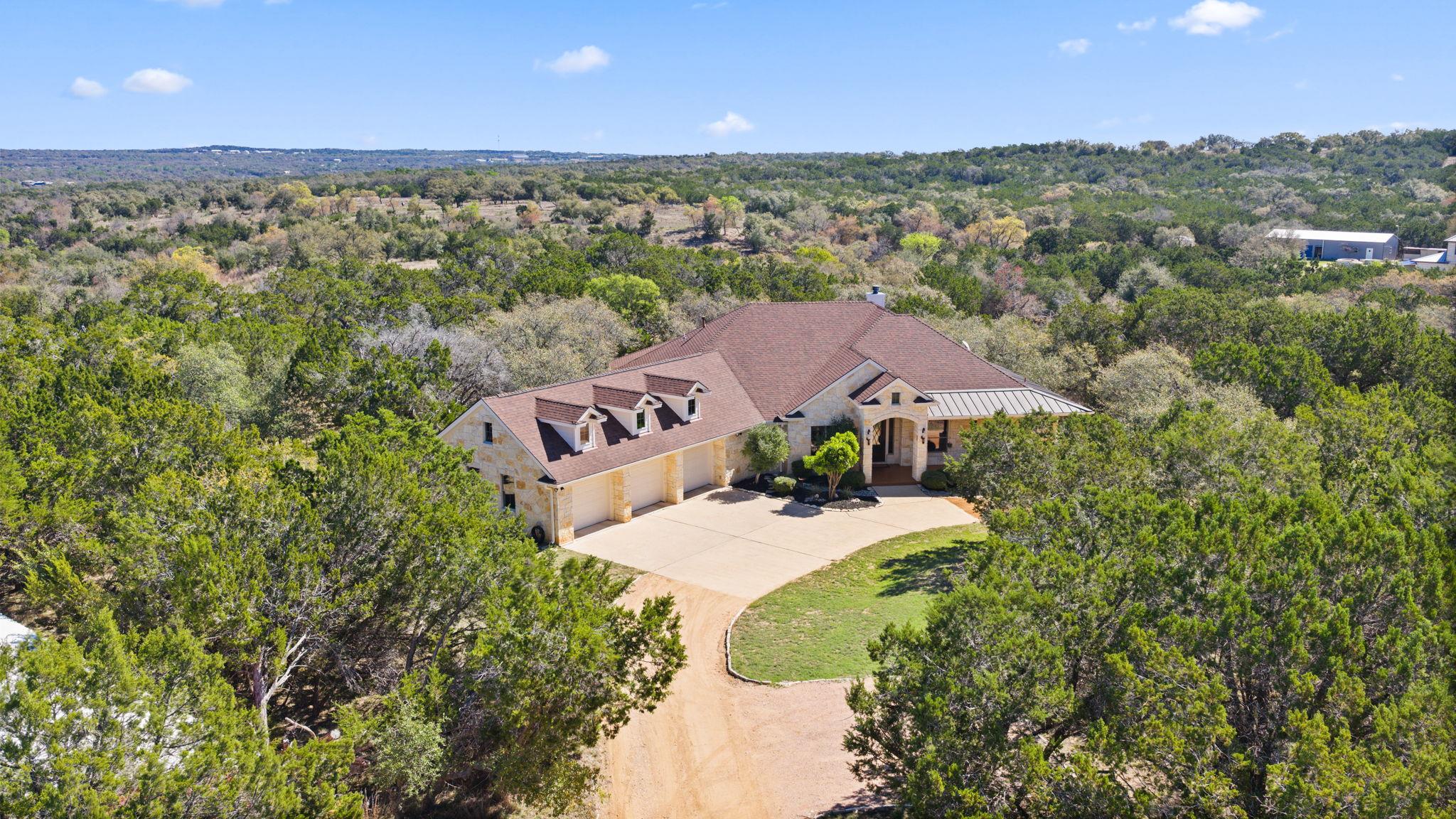 1426 Shelton Ranch RD