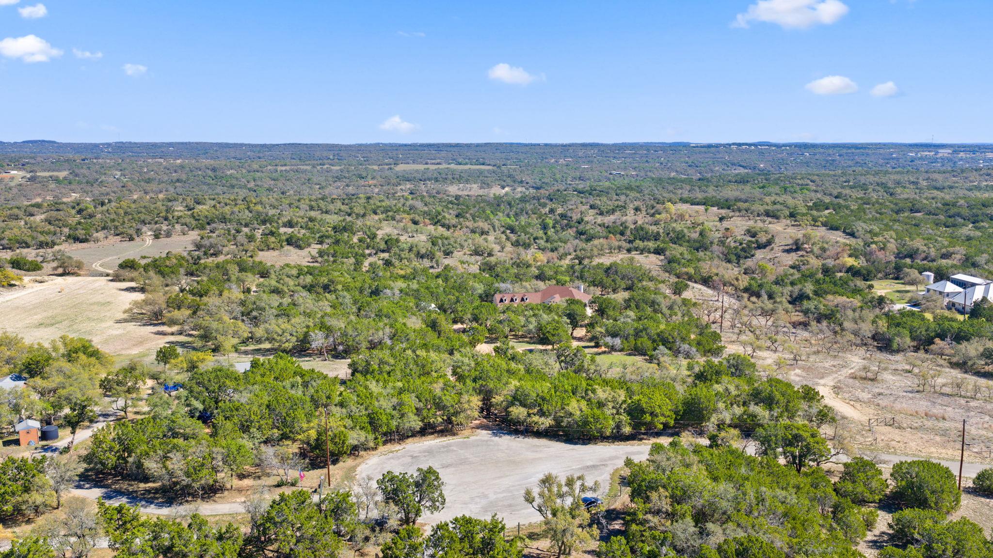 1426 Shelton Ranch RD