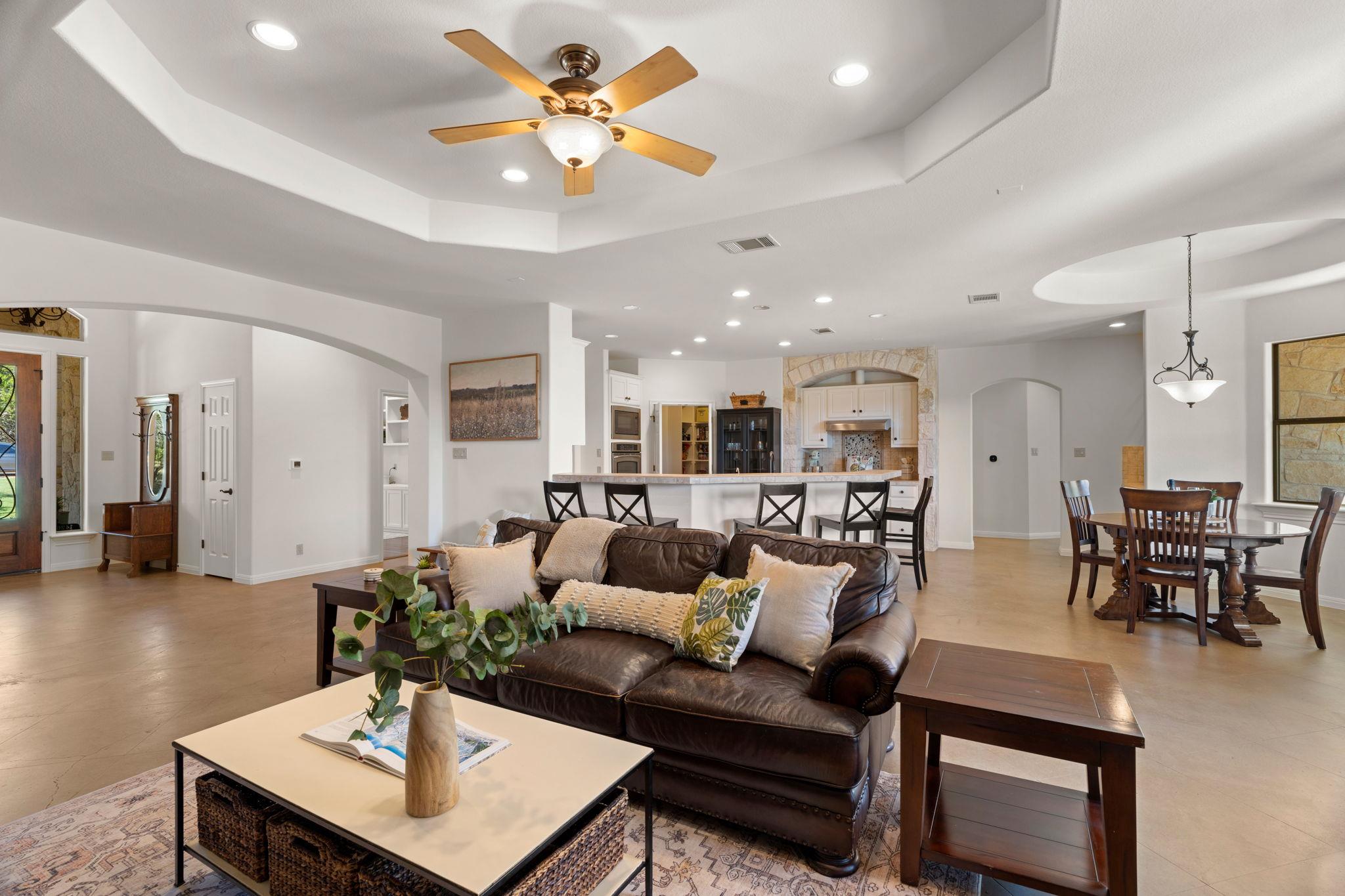 1426 Shelton Ranch RD