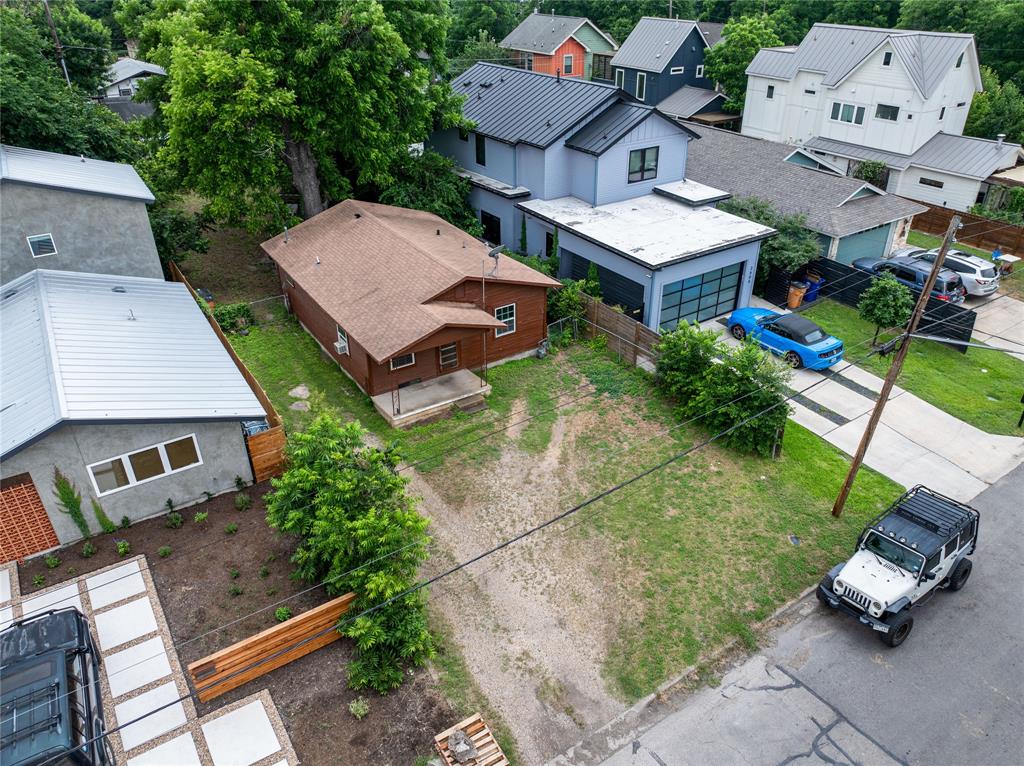 2607 E 4th ST