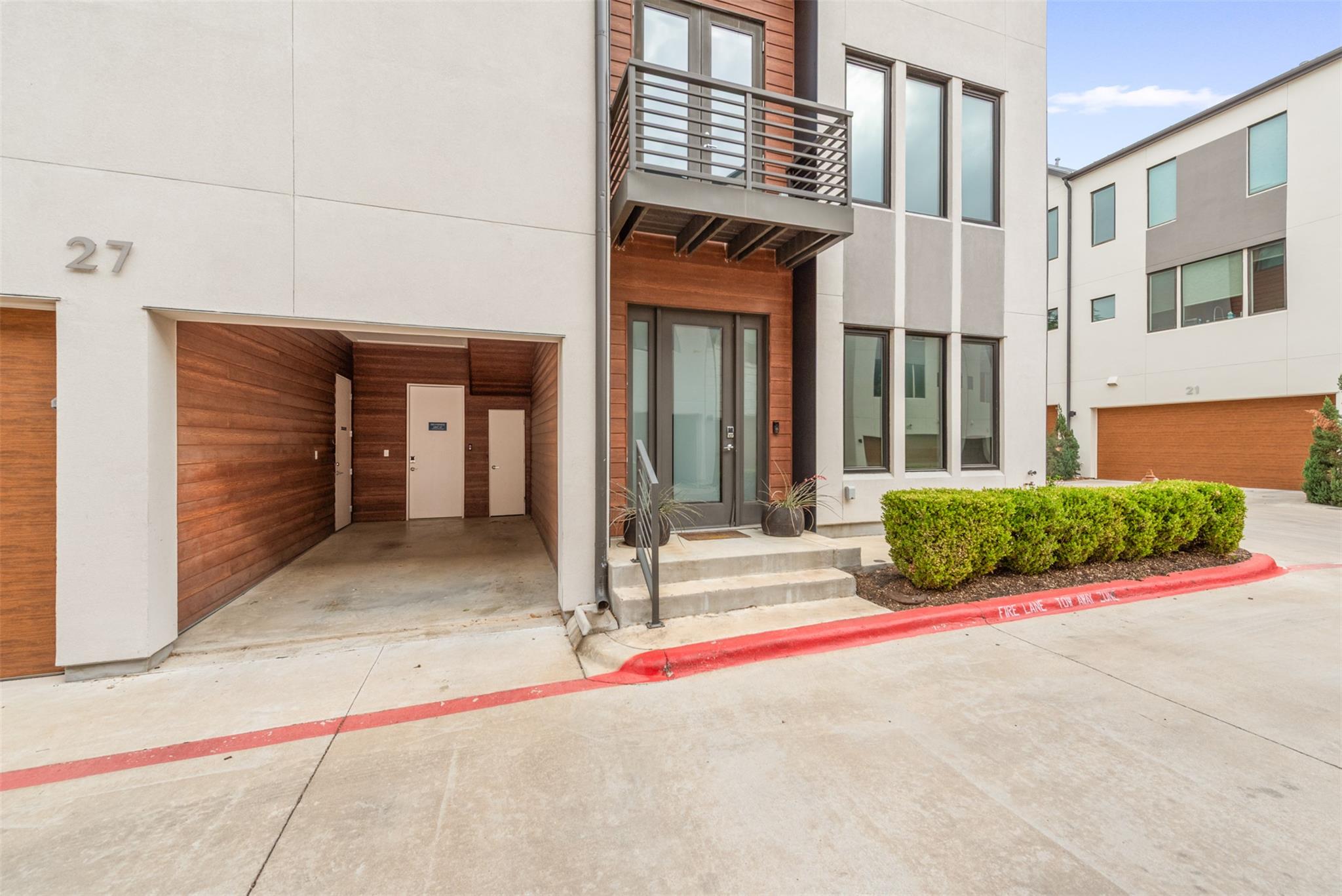 3100 Menchaca RD # 27