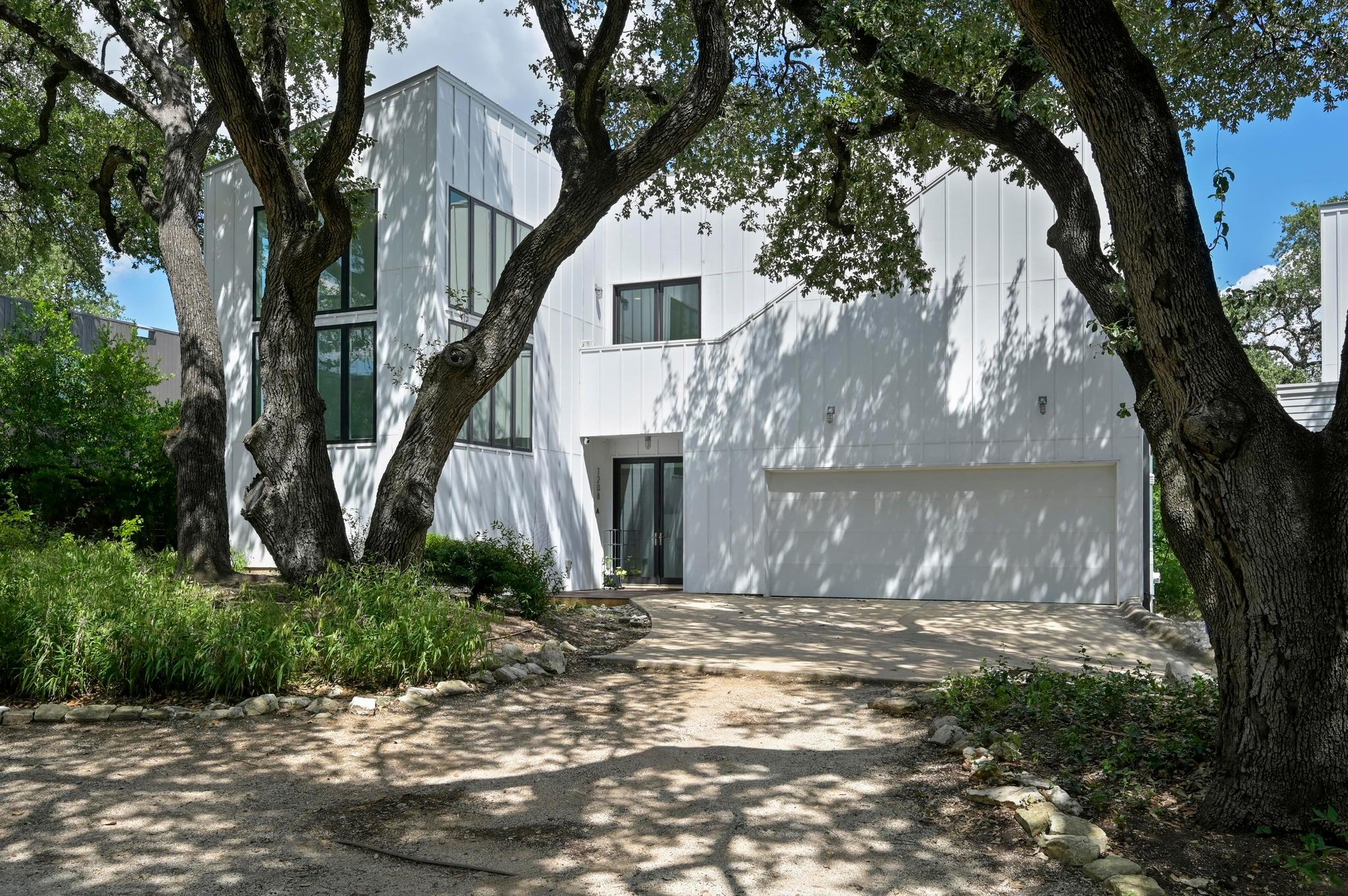 1208 Woodland Ave # A