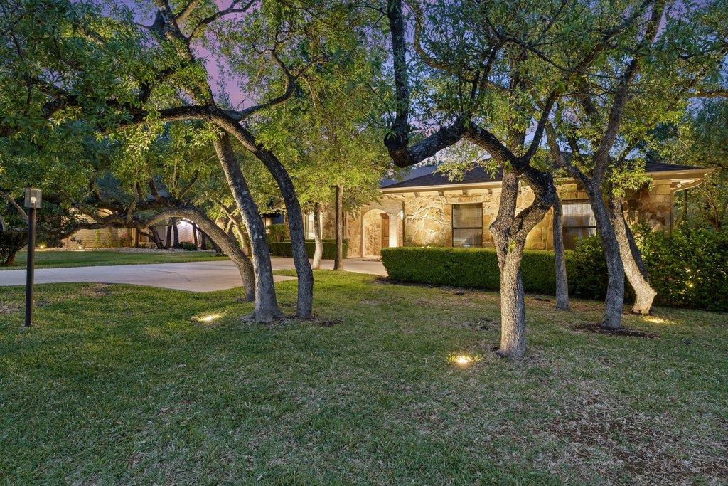 102 Blue Jay DR