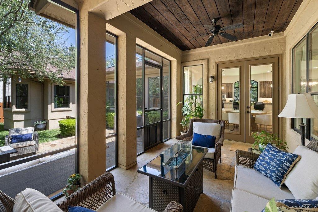 102 Blue Jay DR