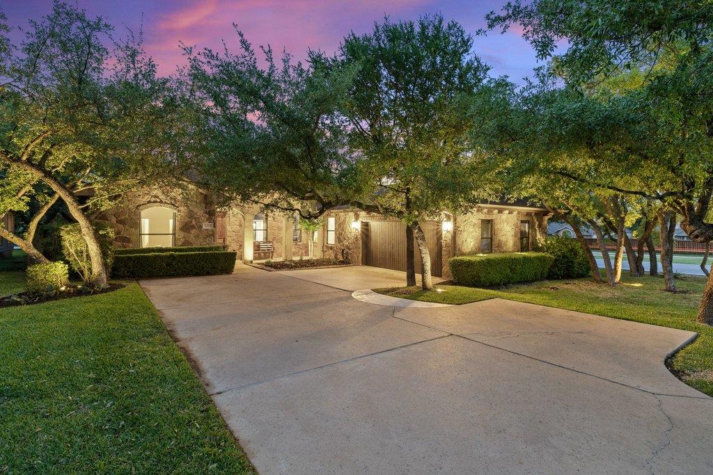 102 Blue Jay DR