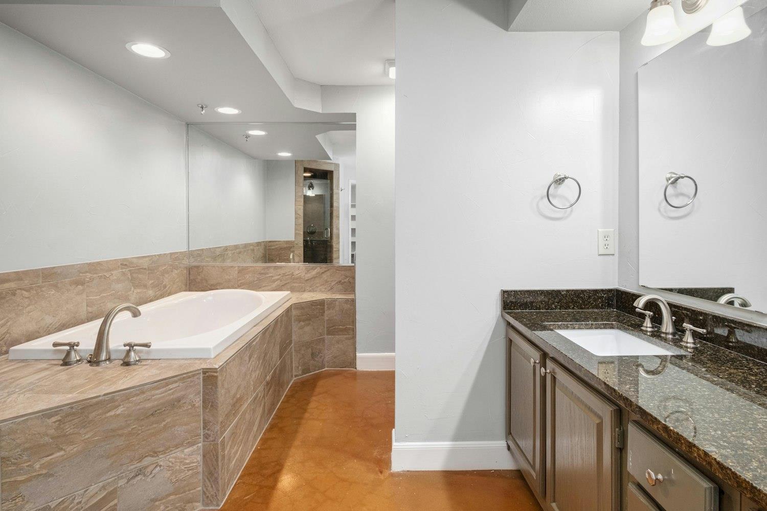 1704 West Ave # 108