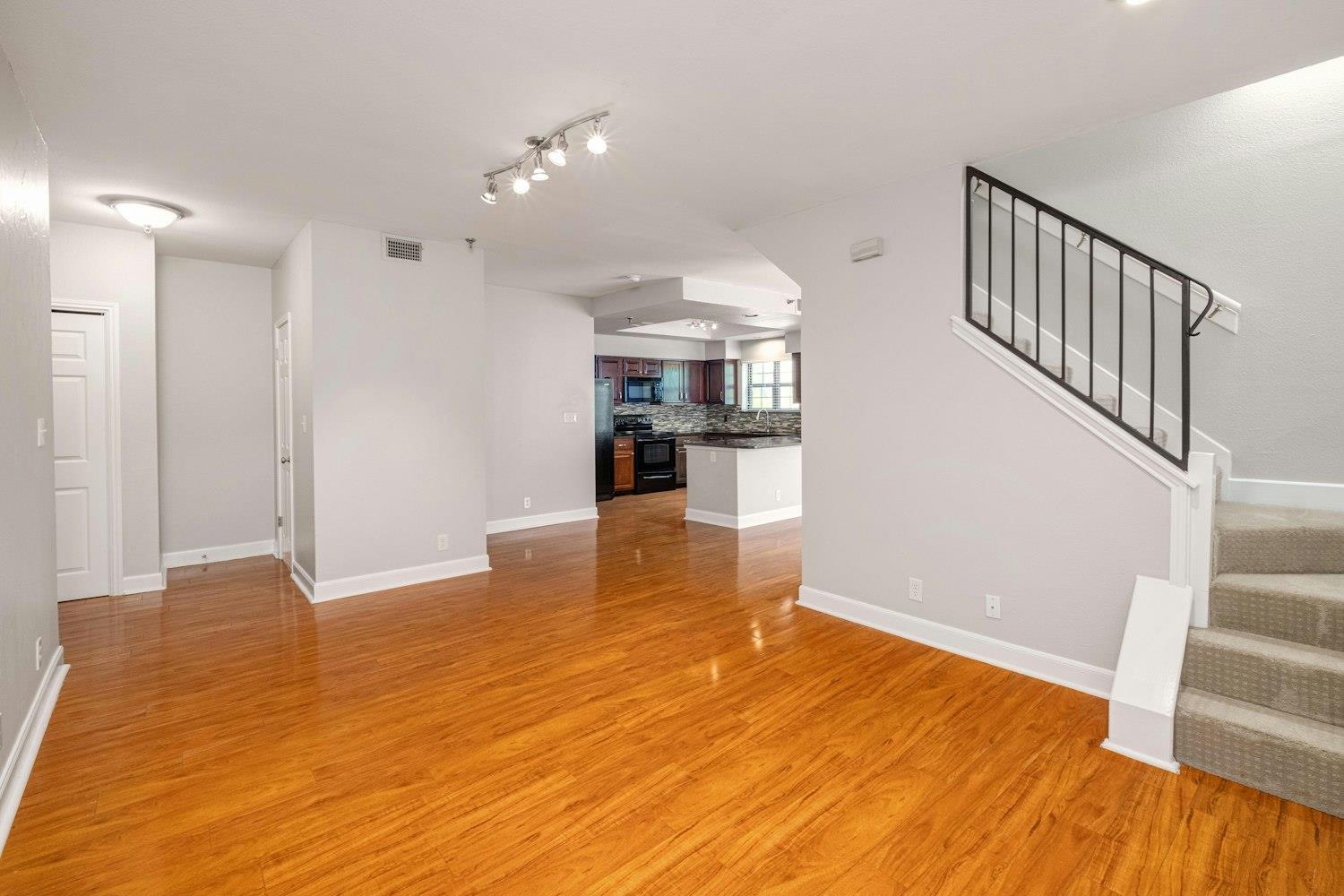 1704 West Ave # 108