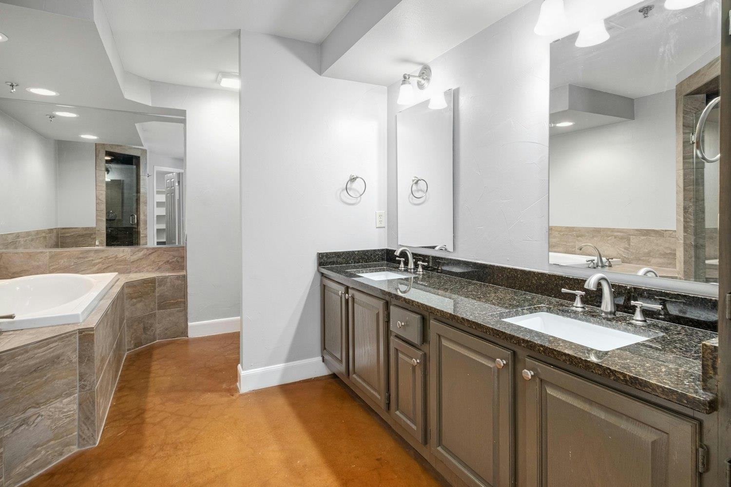 1704 West Ave # 108