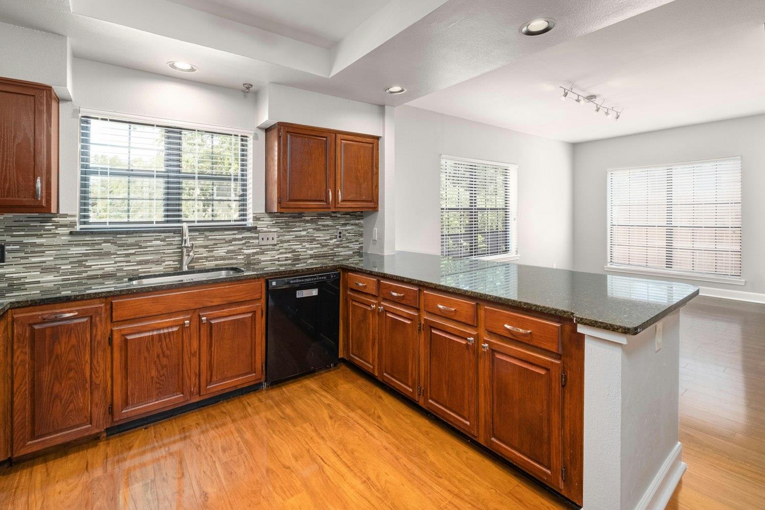 1704 West Ave # 108