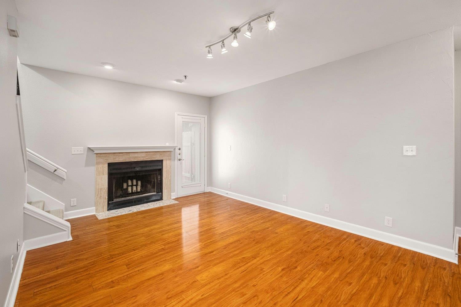 1704 West Ave # 108