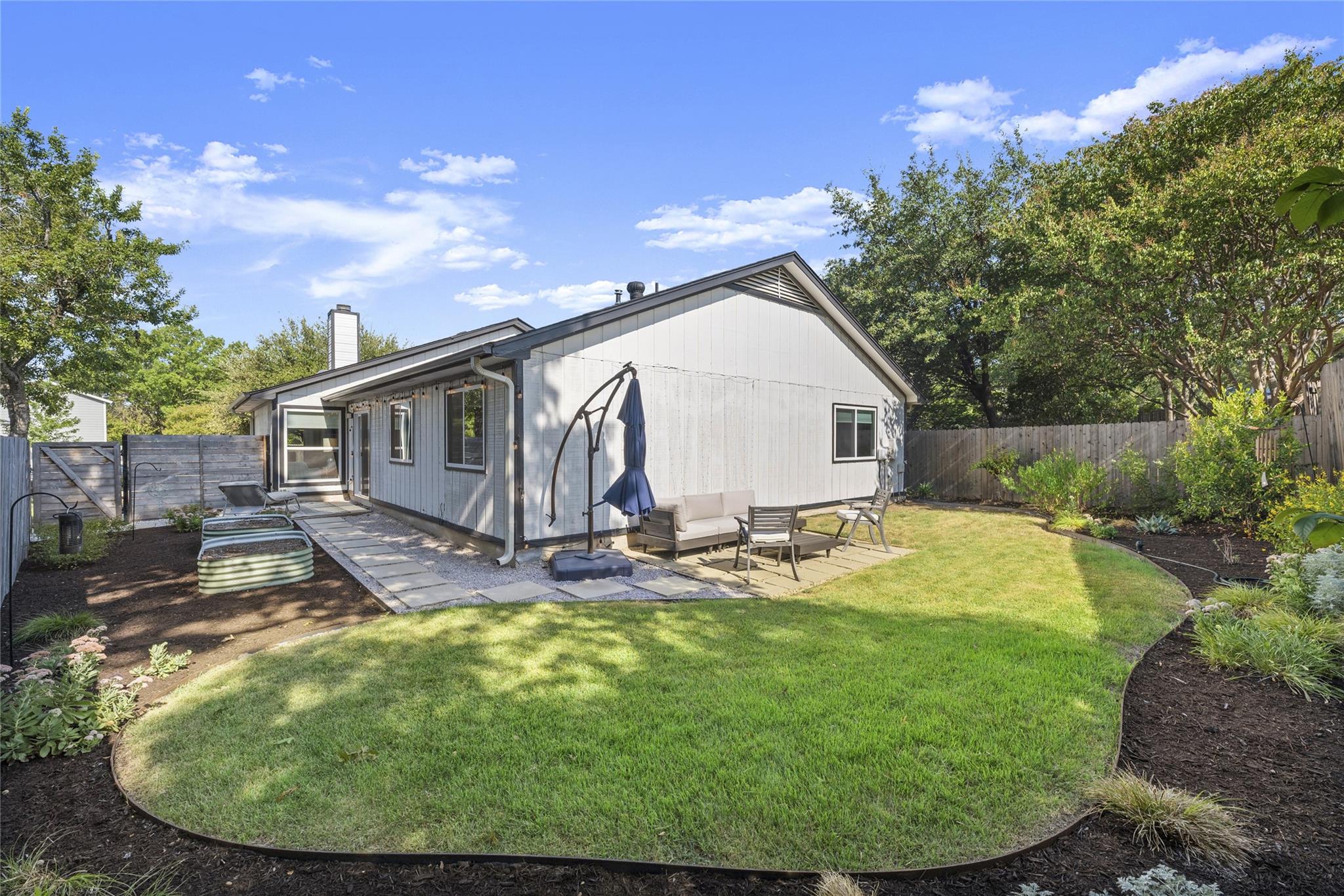 12003 Thompkins DR