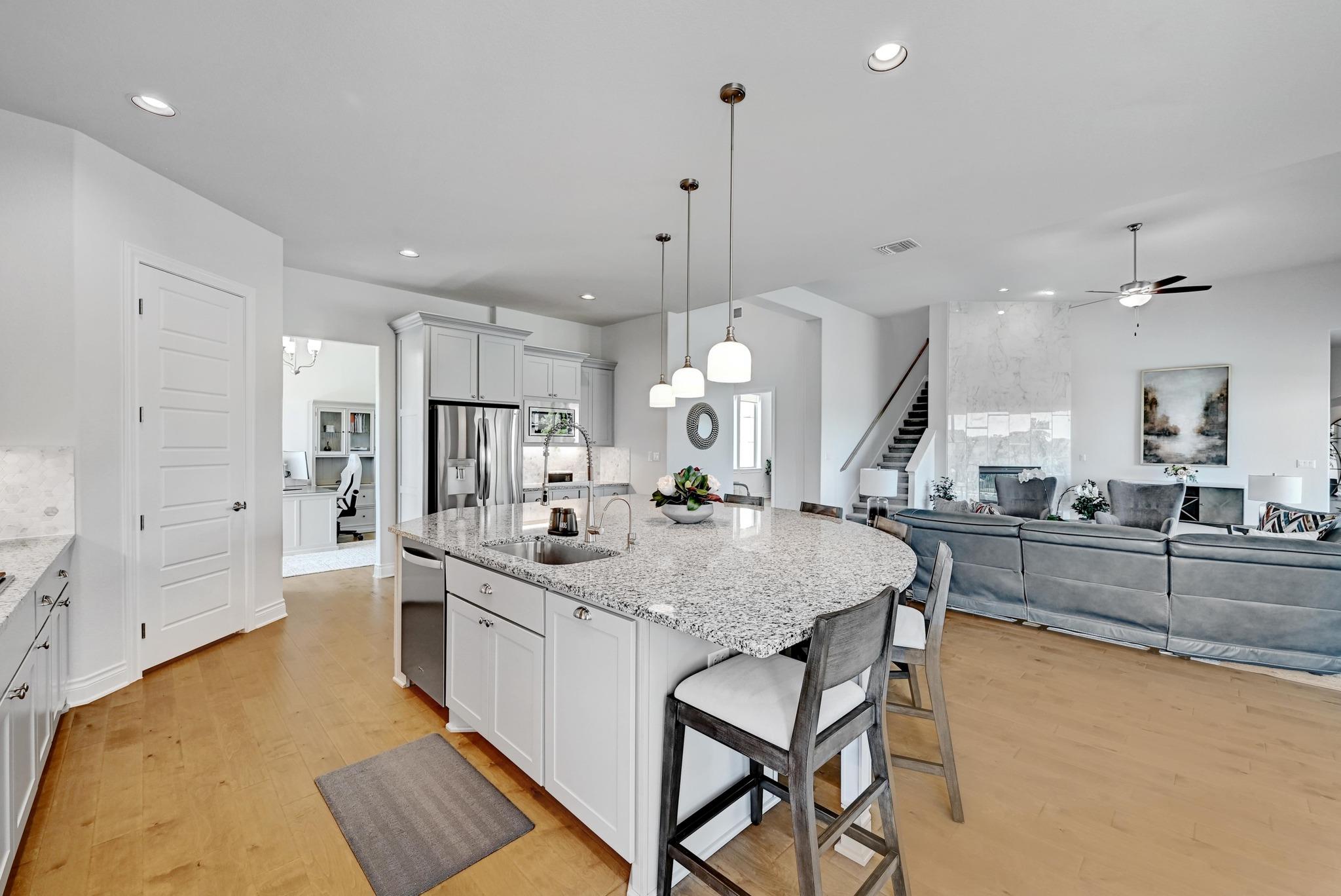 4809 SERENE HILLS DR