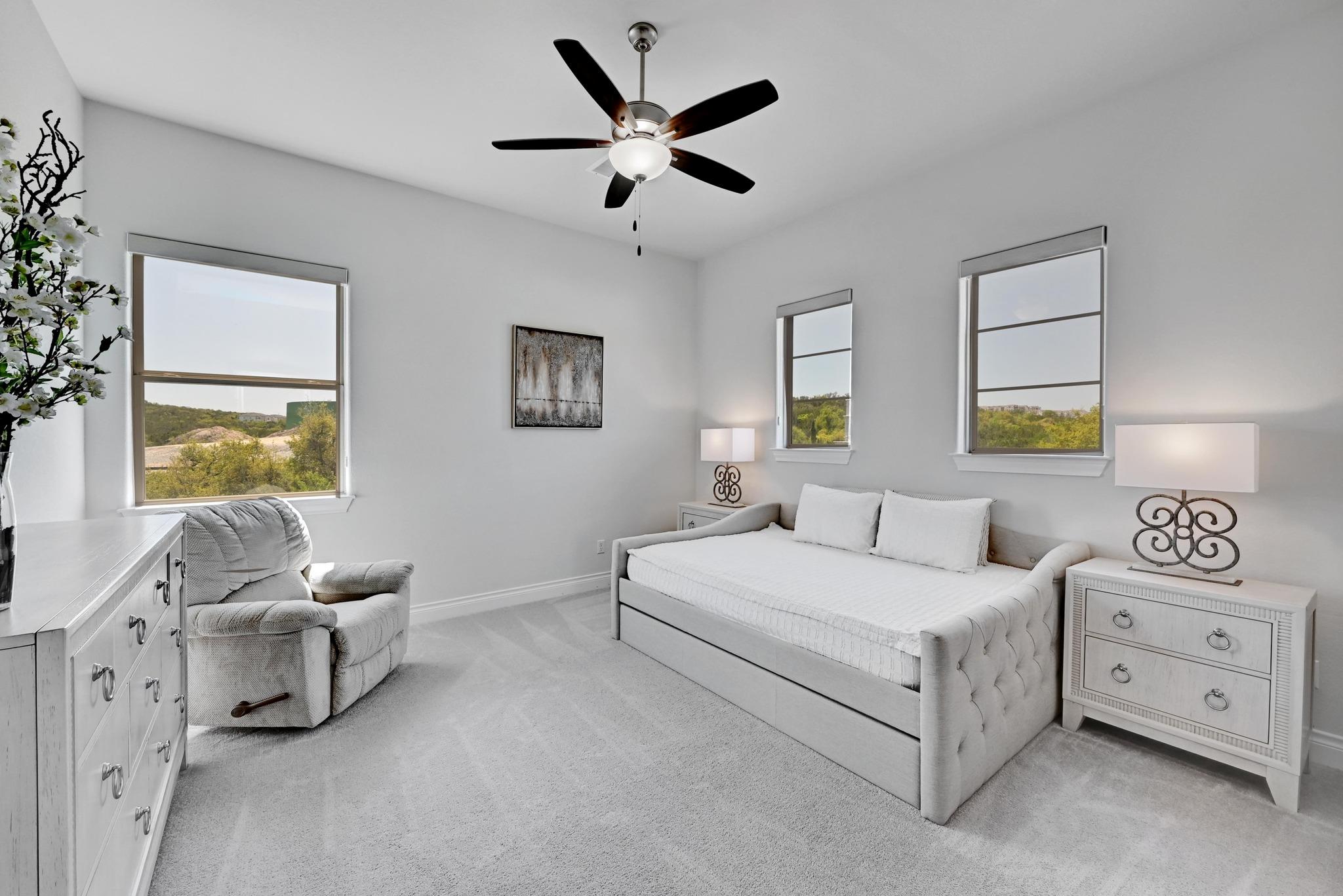 4809 SERENE HILLS DR