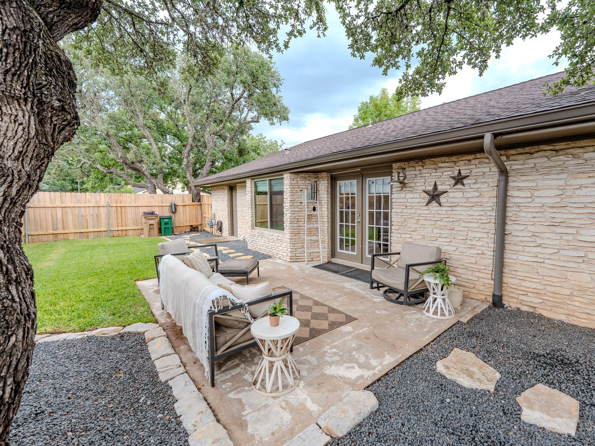 4902 Travis Country CIR