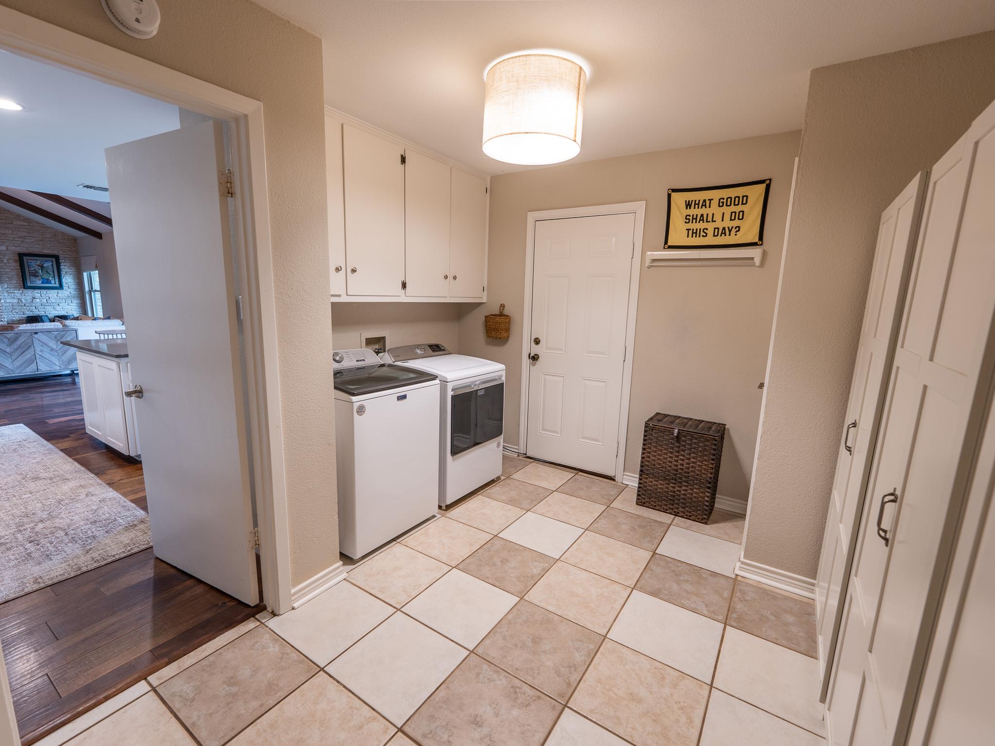 4902 Travis Country CIR