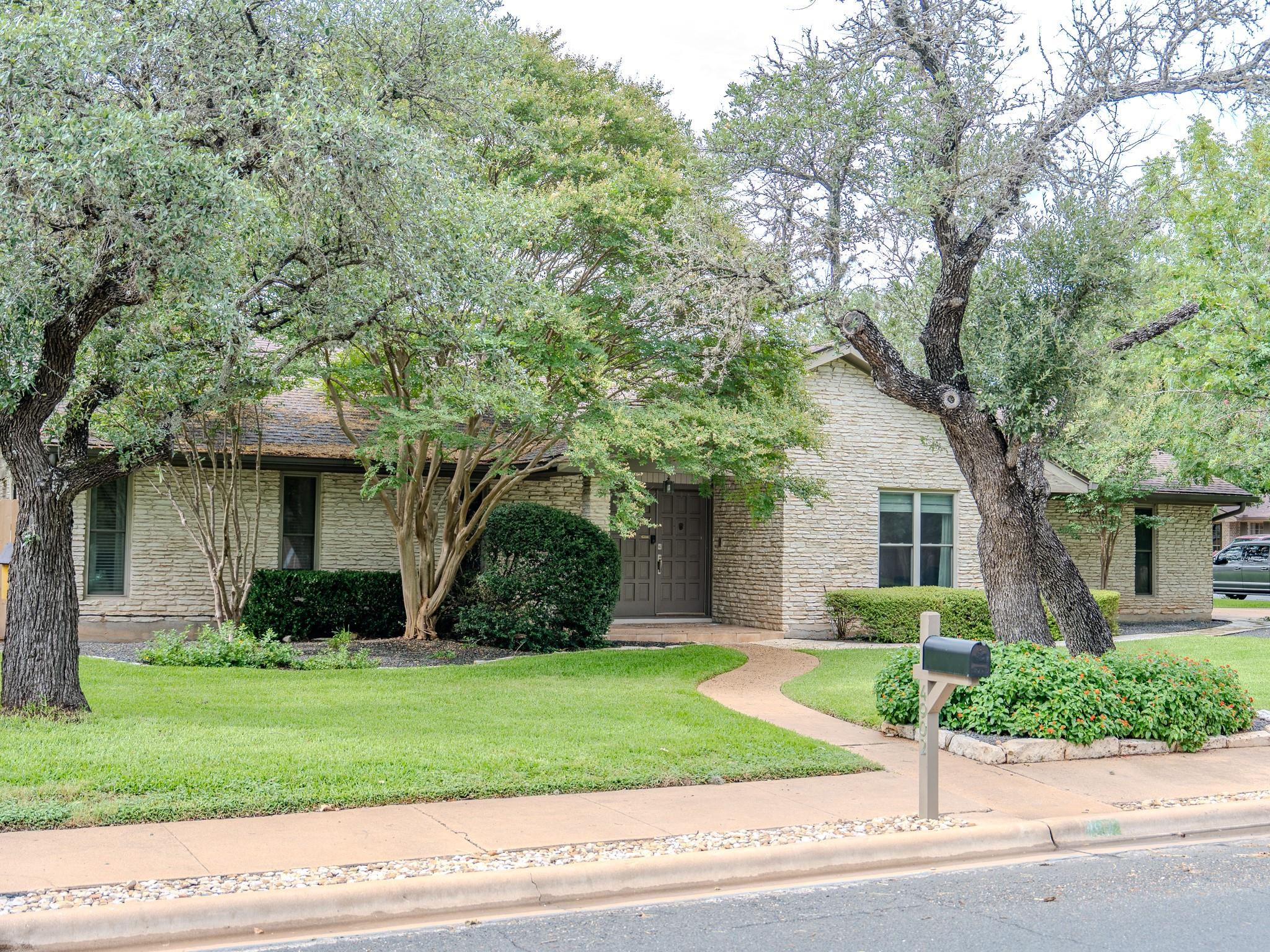 4902 Travis Country CIR