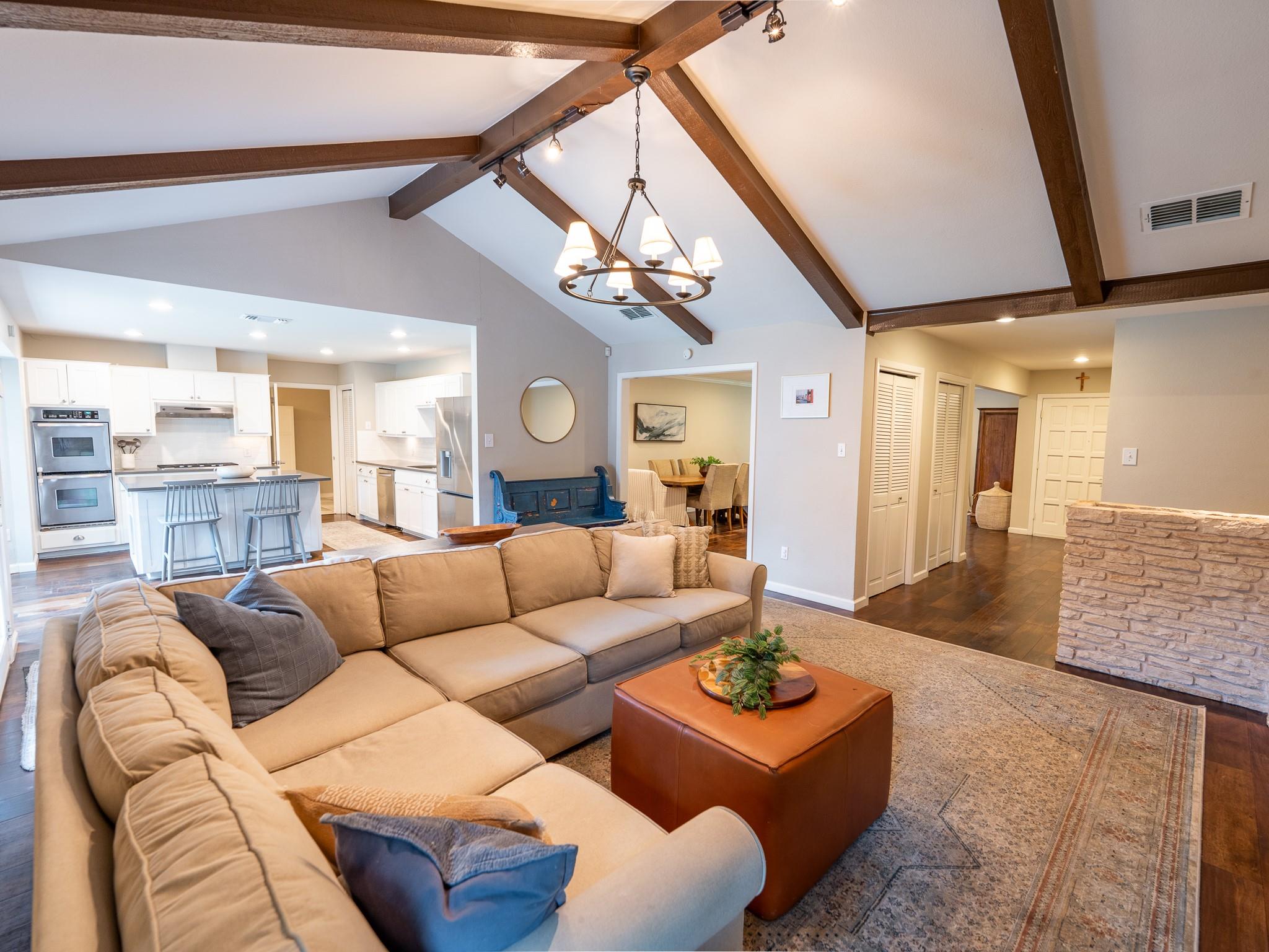 4902 Travis Country CIR
