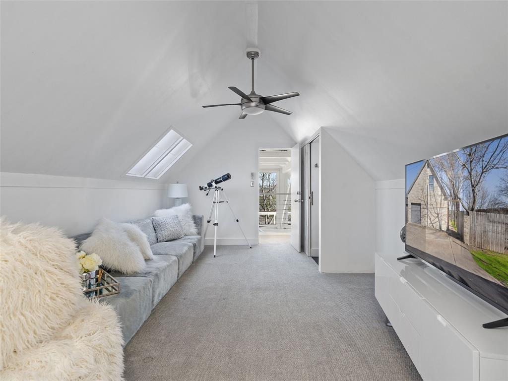 3117 Brass Buttons TRL