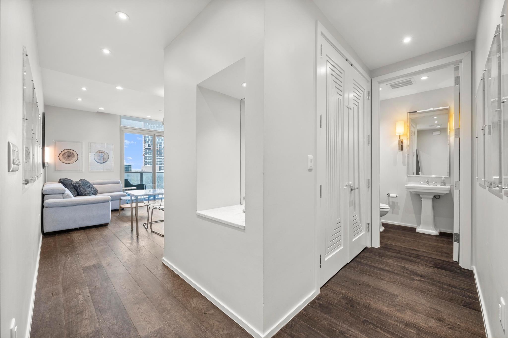 200 Congress Ave Unit: 33BB