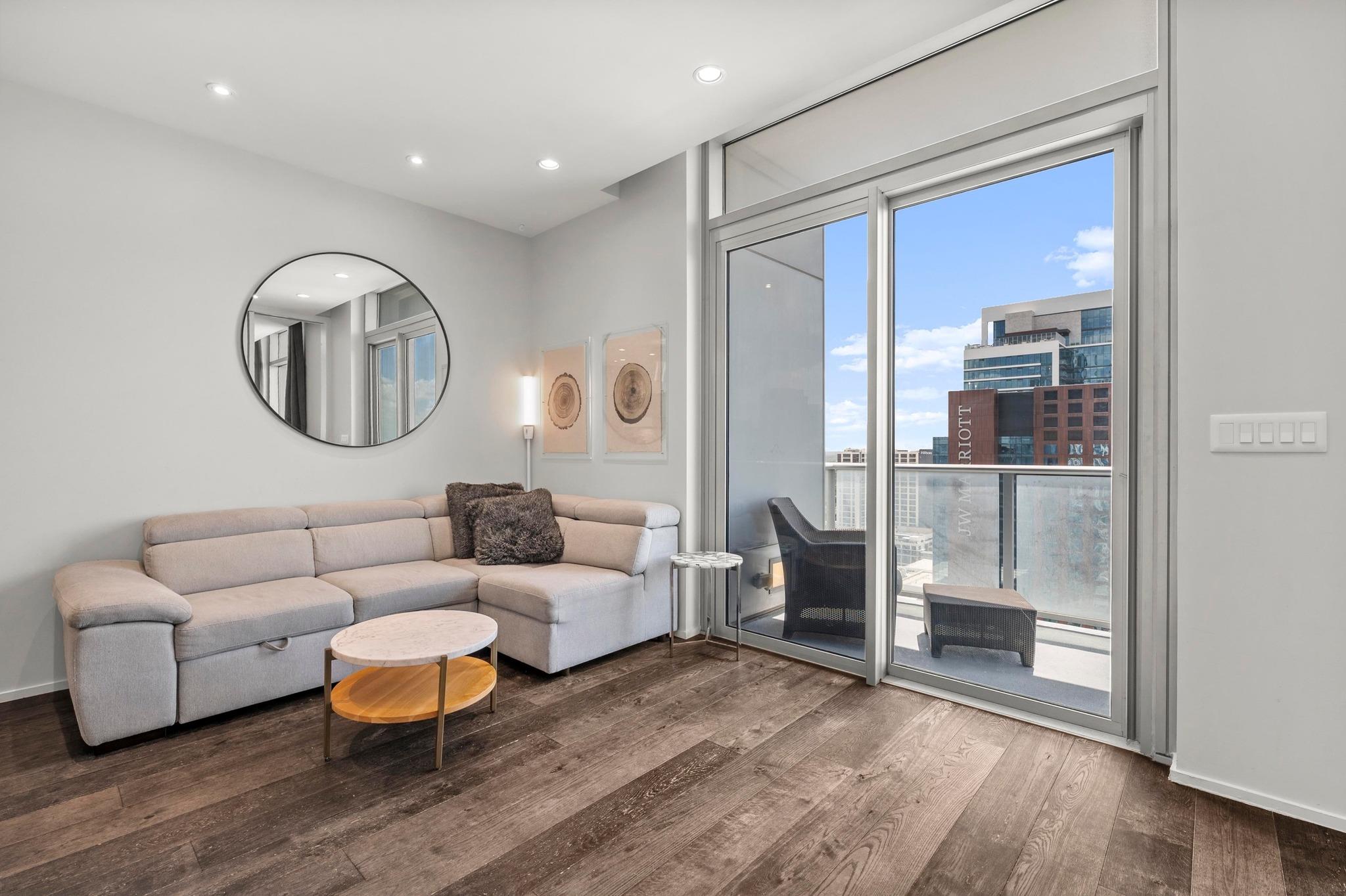 200 Congress Ave Unit: 33BB