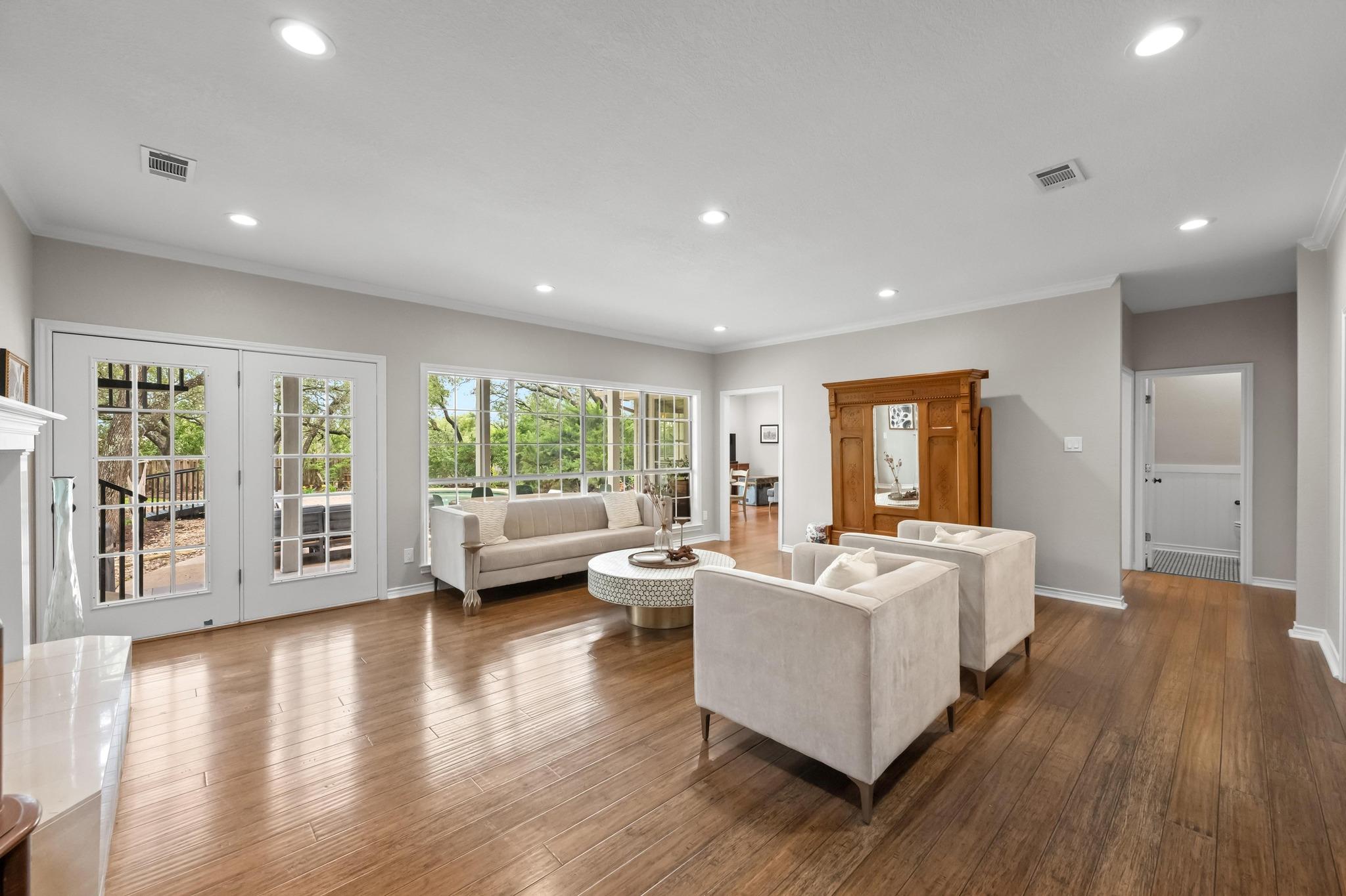 509 EXPLORER DR