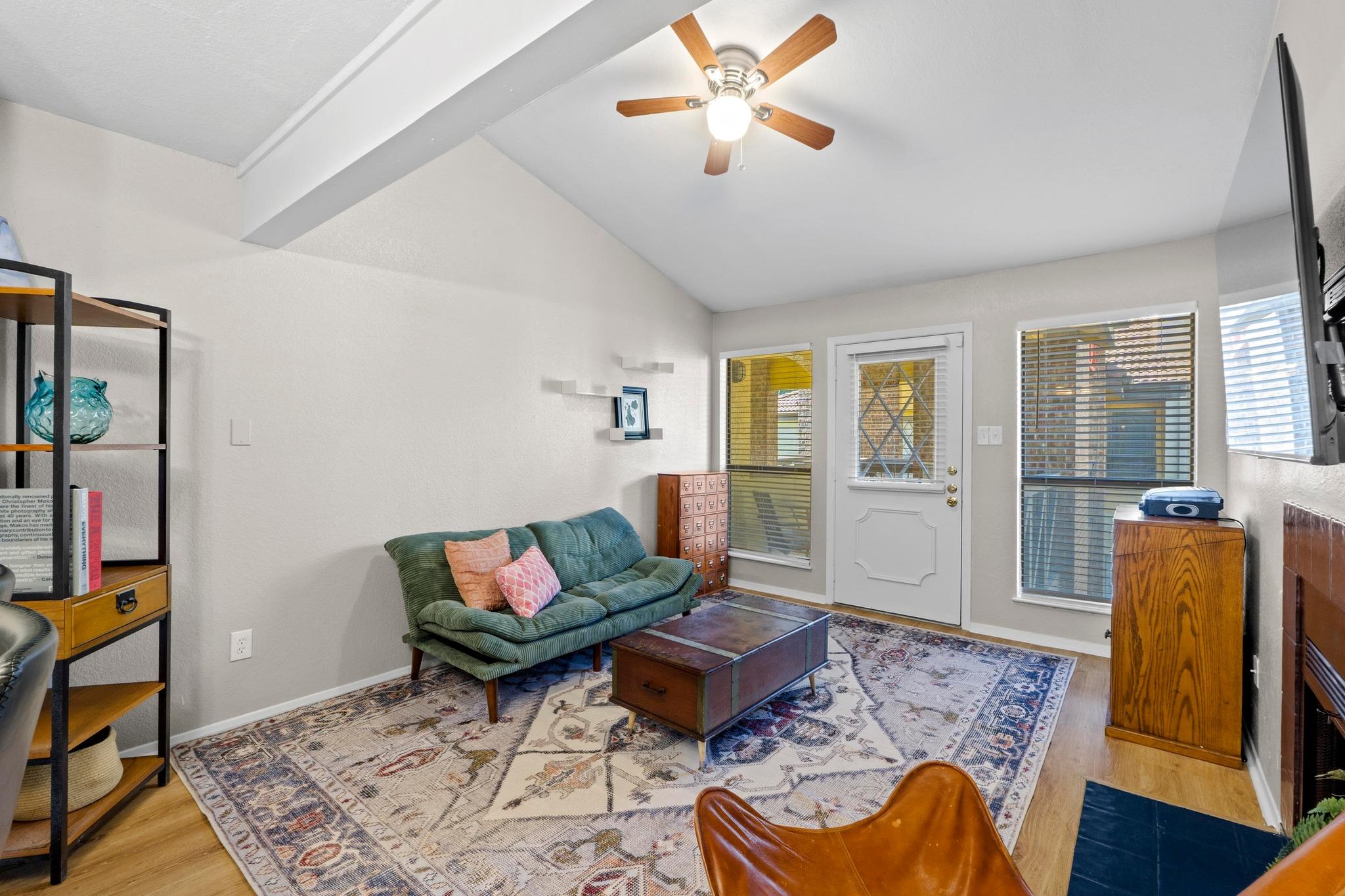806 W 24th ST # 302