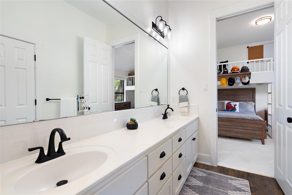 141 Drifting Sands DR