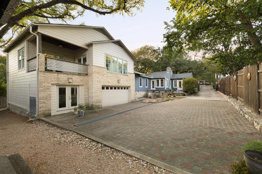 2005 Exposition BLVD