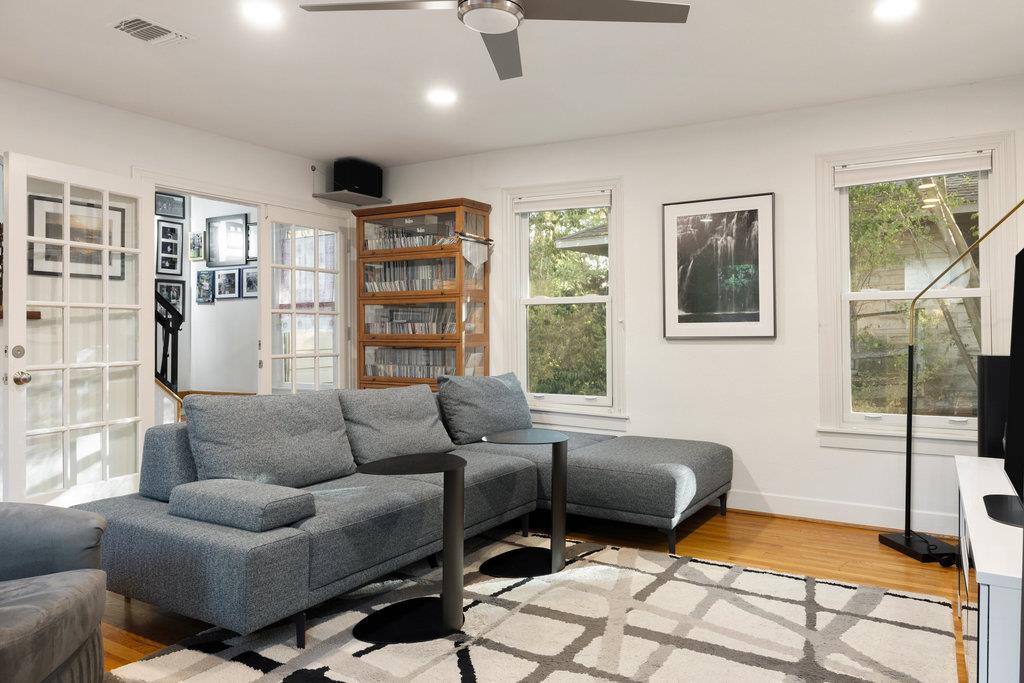 2005 Exposition BLVD