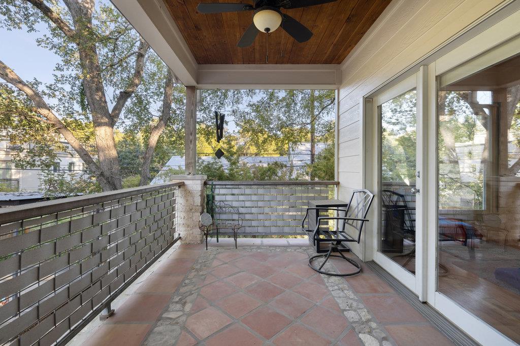 2005 Exposition BLVD