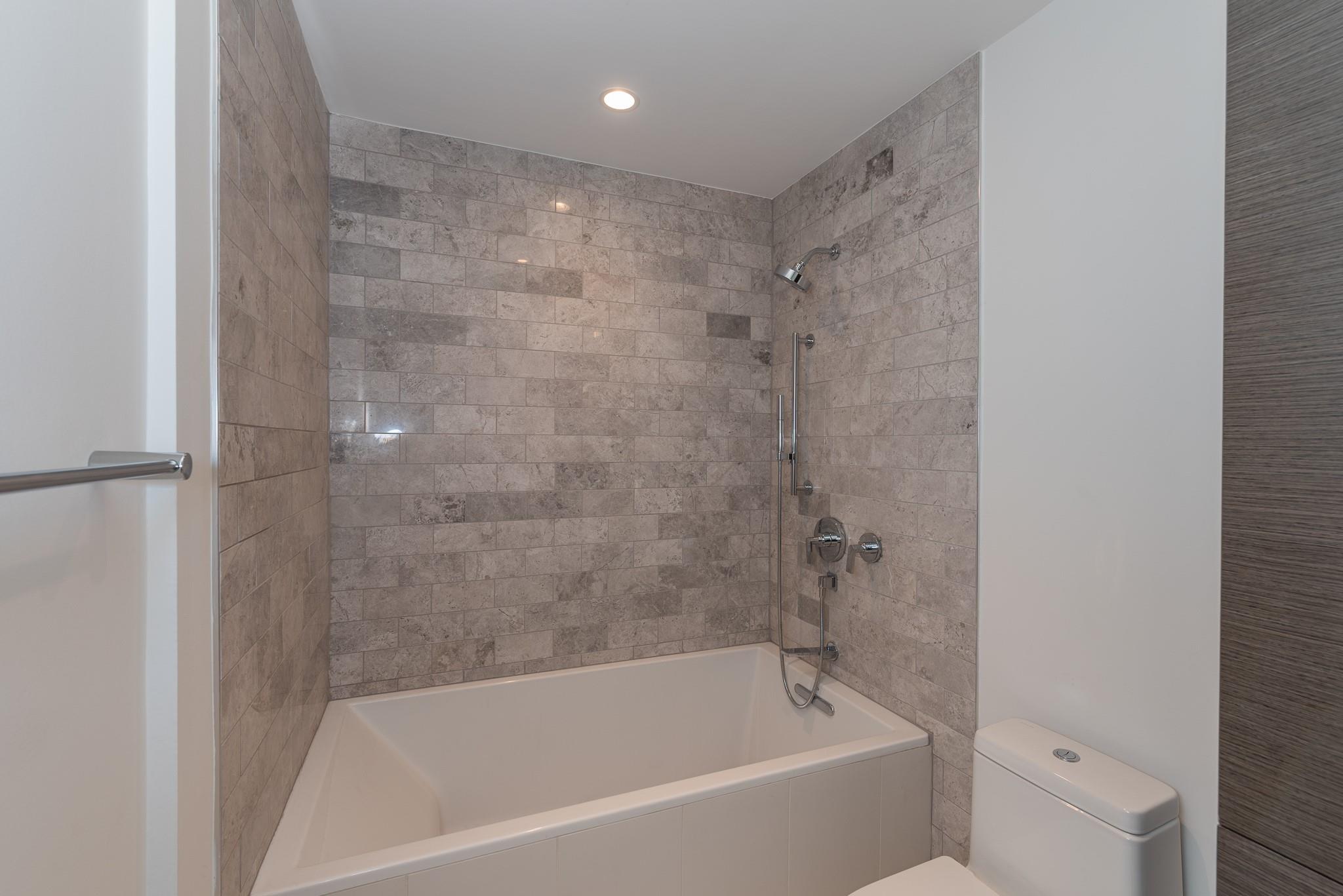 301 West Ave # 1802