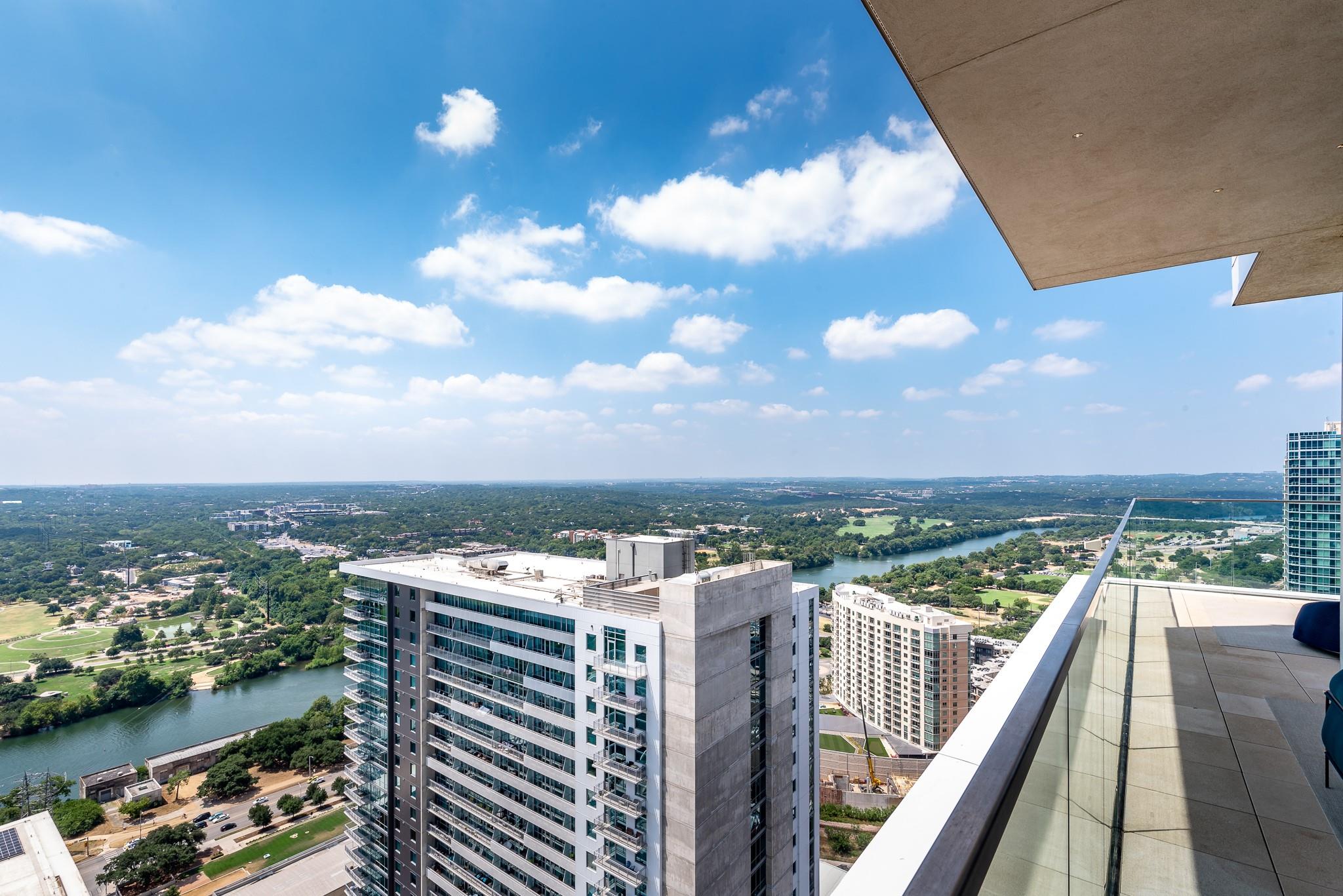 301 West Ave # 1802