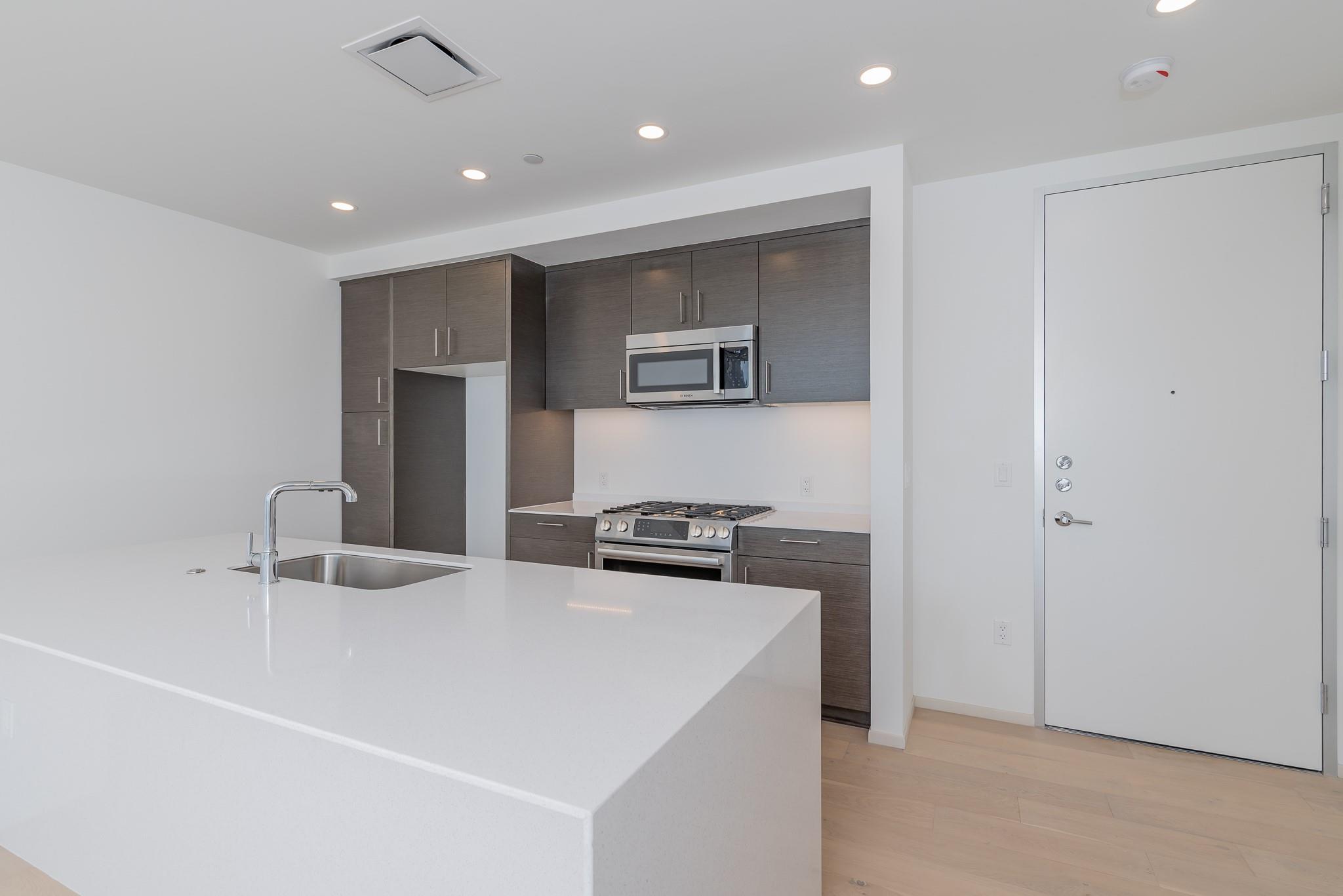 301 West Ave # 1802
