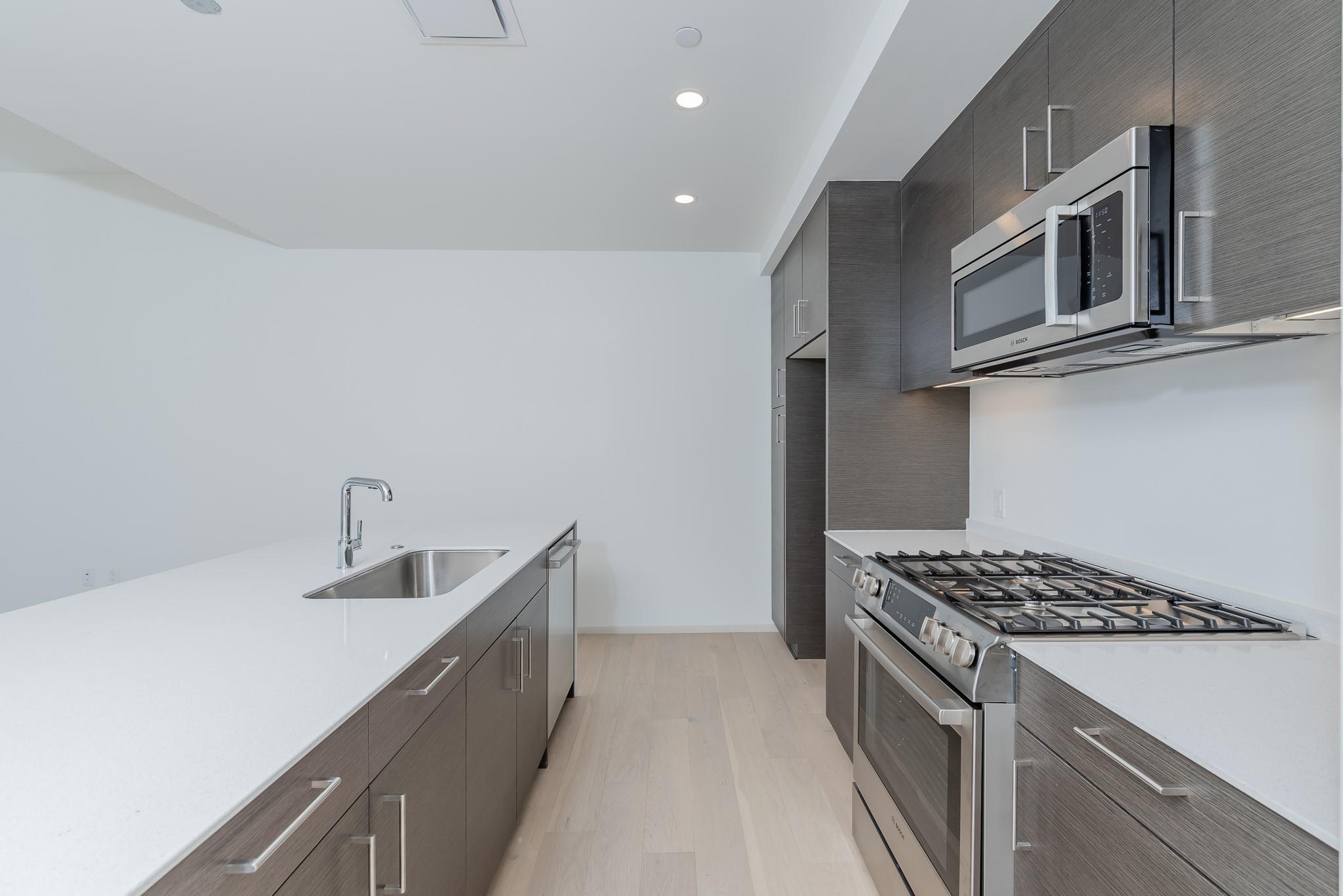 301 West Ave # 1802